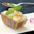 Agar agar lumut dengan pengat pisang (gelly de huevos y azúcar de palma con salsa de bananas dulces)